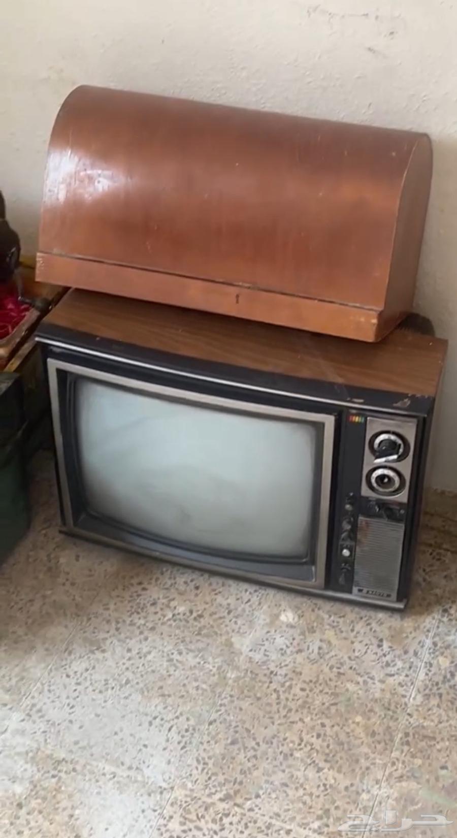 اثاث قديم للبيع64253285981057110