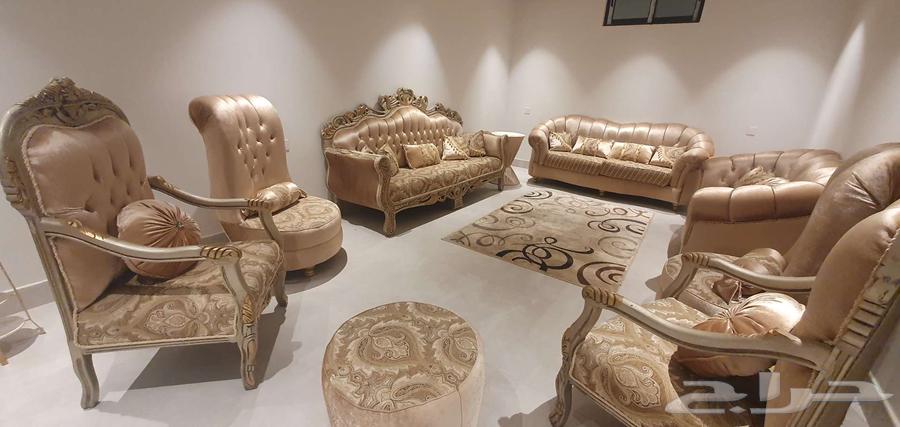 كنب ملكي كلاسيك نظيف جدا64242090445443110