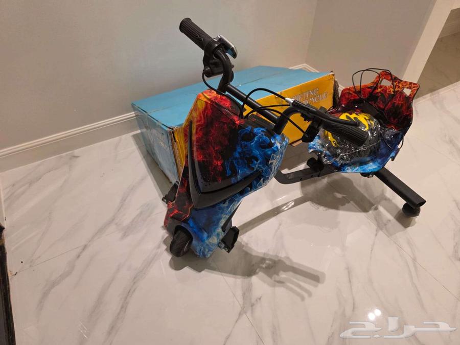 سكوترين درفت كهربائي ثلاثي  جديد استخدمته إلا 3 مرات بس64236670819971111