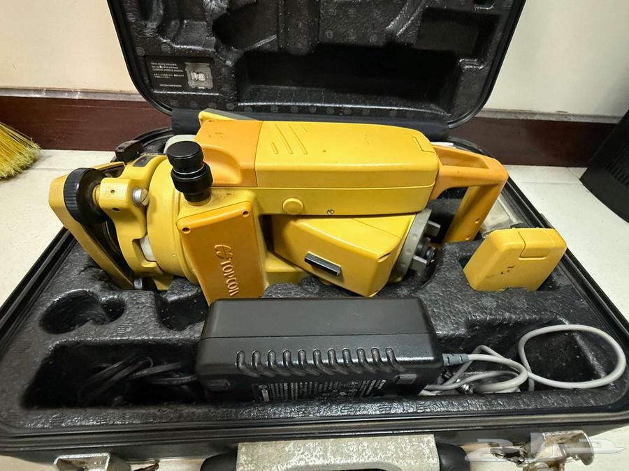 TOPCON Total Station Surveying Device64243704840706112