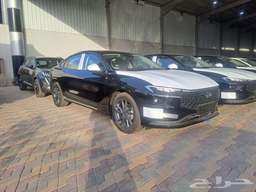 متوفر فورد تورس امبيانتي 2025 لون اسود عرض خاص64416134549251111