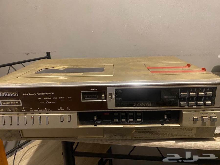 An old video device in good condition for lovers of the old times64250242652034111