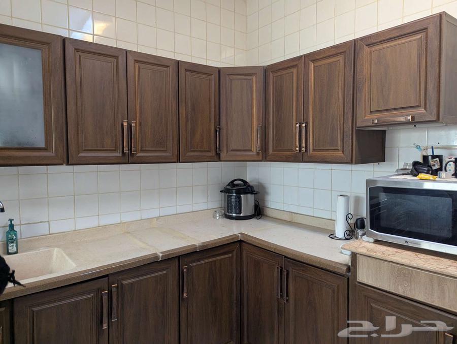 خزائن مطبخ مع حوض، بتصميم خشبي64244076653697114