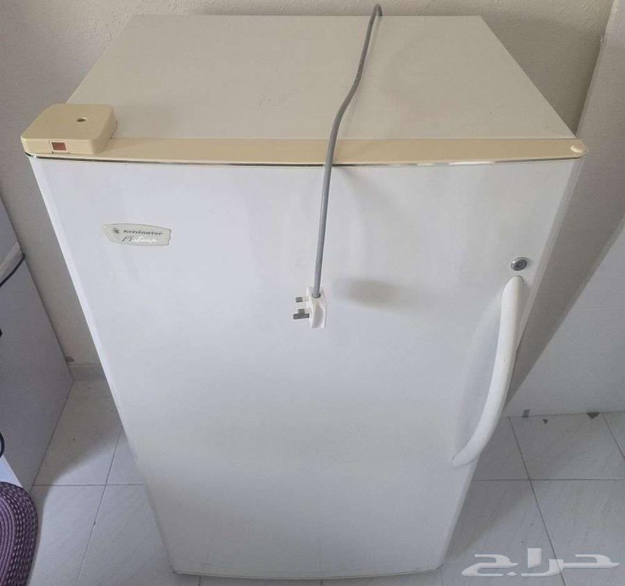 فريزر عمودي مع رفوف64242264075651112