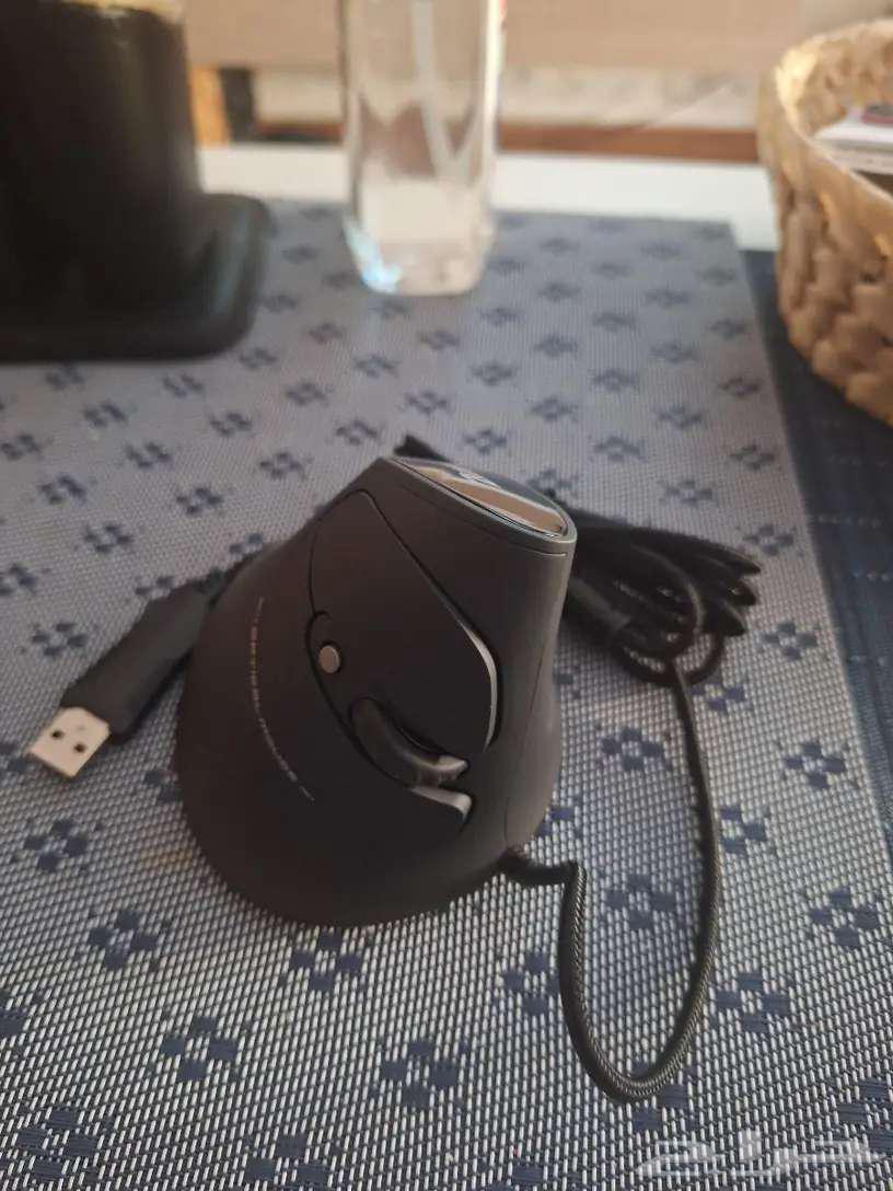 فأرة عمودية مبتكرة لراحة المعصم64267542820481111