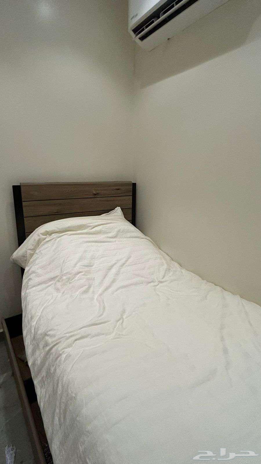 سرير نفر من زرابي - مع المرتبة والمفرش 650 ريال العقيق64263207264771110