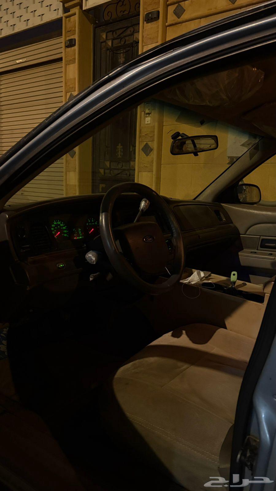 فورد فكتوريا64427182994819111