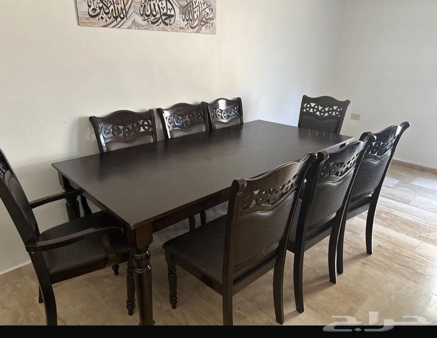 Galaxy dining table with 8 chairs and 5 chandeliers64274248522754110