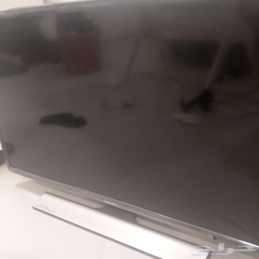 شاشة سامسونج 32 بوصه LCD64263352295811110