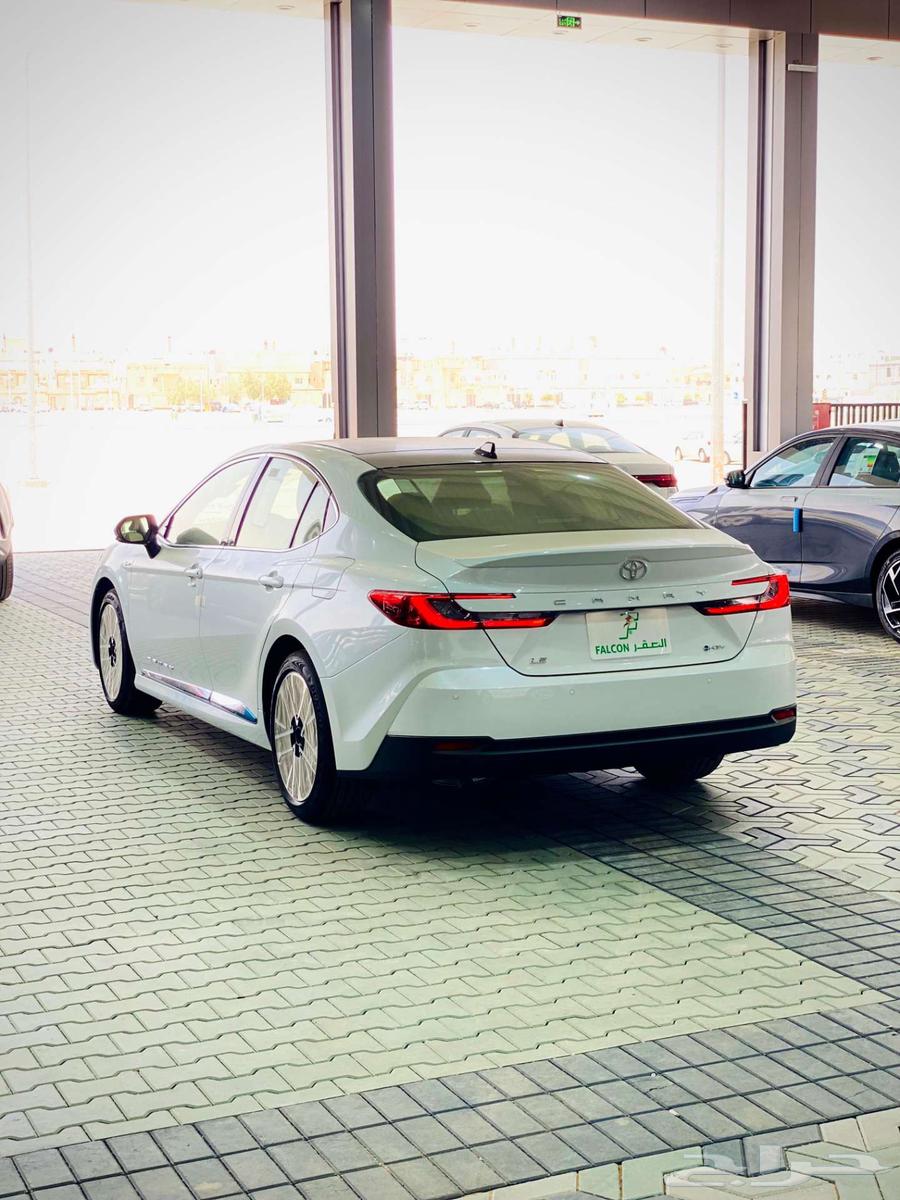 تويوتا كامرى فل ونص وأستاندر هايبرد وبنزين 2025 أقساط وكاش64435943917058112