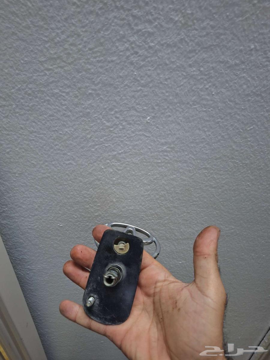 Hello and the mercy of God and His blessings, I don't know if it's a sedan or a patrol64440369981441110