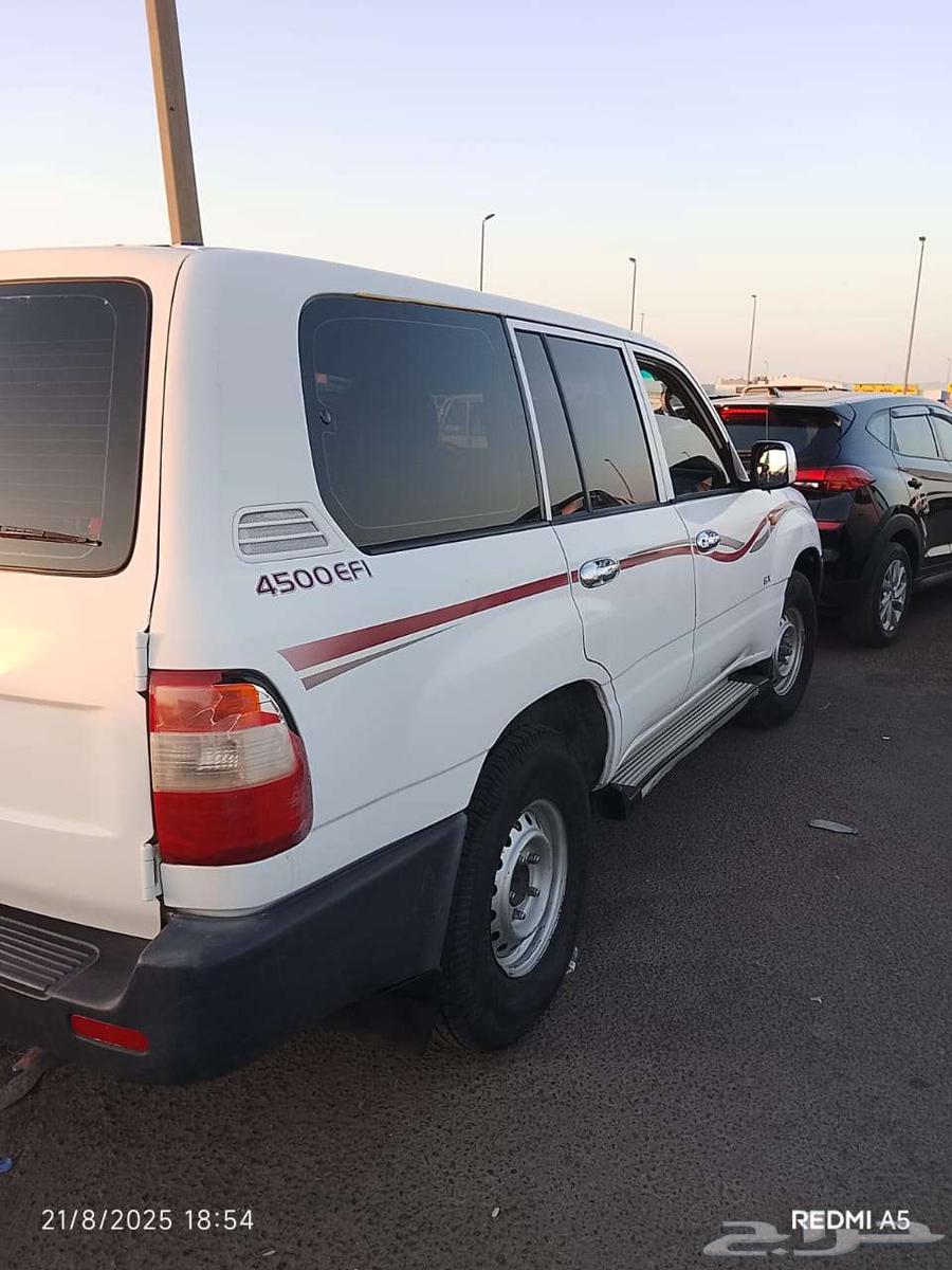 جيب لاندكروز 200764429397627778111