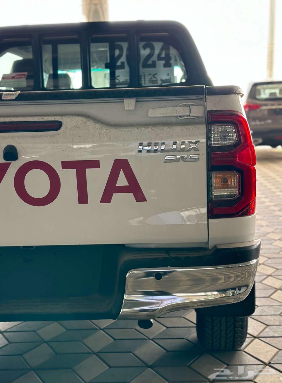 هايلكس غمارتين دبل ديزل سوبر 2.4 قير عادي 202464430299753986112