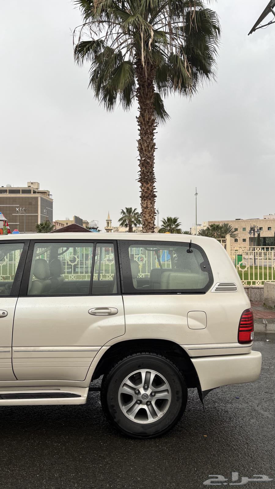 جيب لكزس64112531932163110