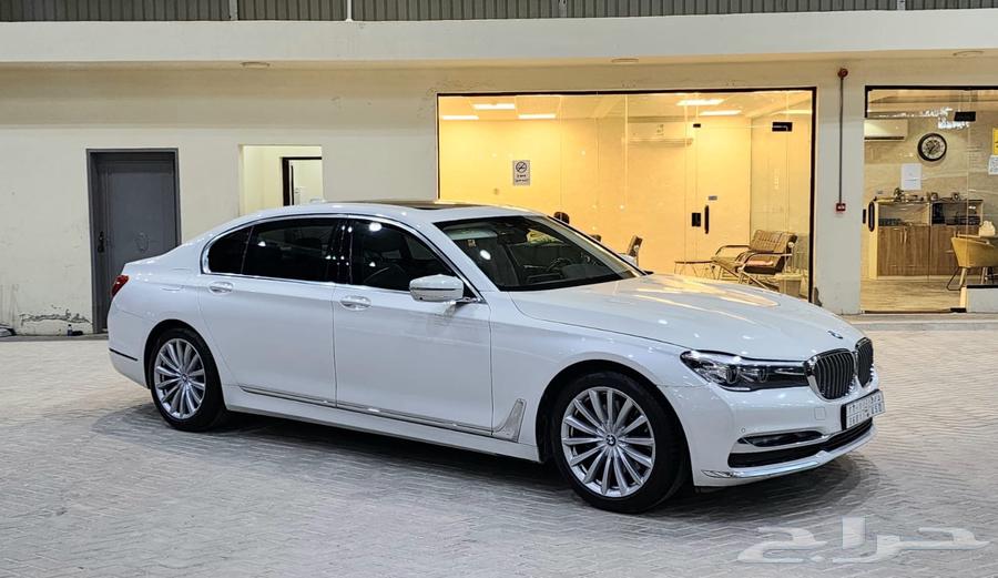 بي ام دبليو 730li 301864433512415874112