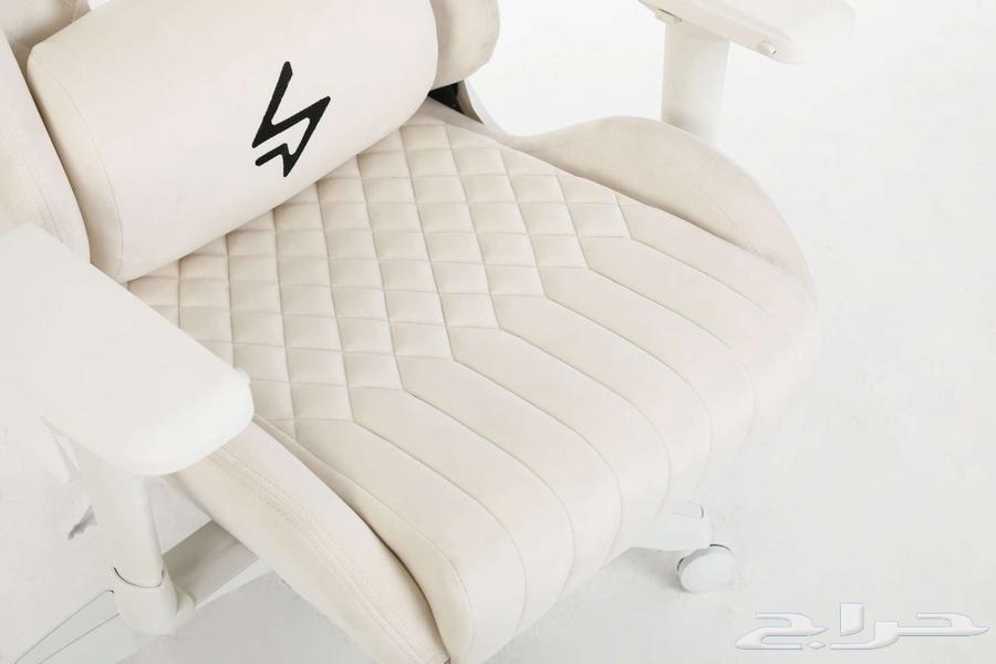 كرسي قيمنق مخمل مريح أسود وأبيض64299769951746111