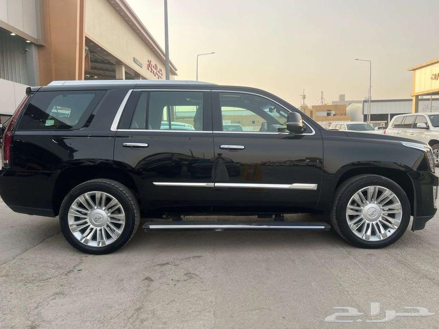 كاديلاك اسكاليد موديل 2019- معرض خلف للسيارات64430341126146111