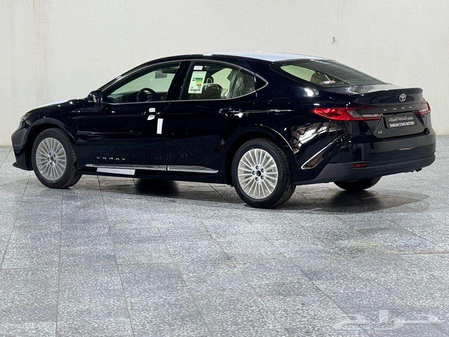 تويوتا كامري LE بنزين 2025-اسود-سعودي(129900) اقوي العروض64431021435778111
