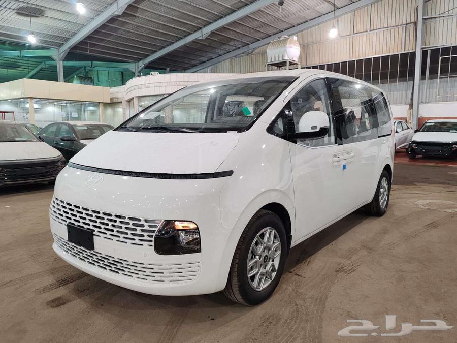 Hyundai Staria 9-Seater Diesel Model 202563618058767362113