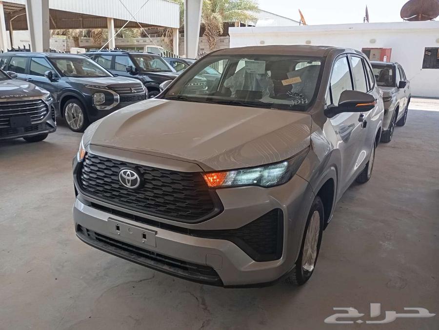 تويوتا انوفا 2025 GL بنزين عبداللطيف جميل64432046706690111