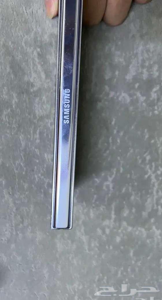 Fold 5 1TB storage capacity64312026684929113