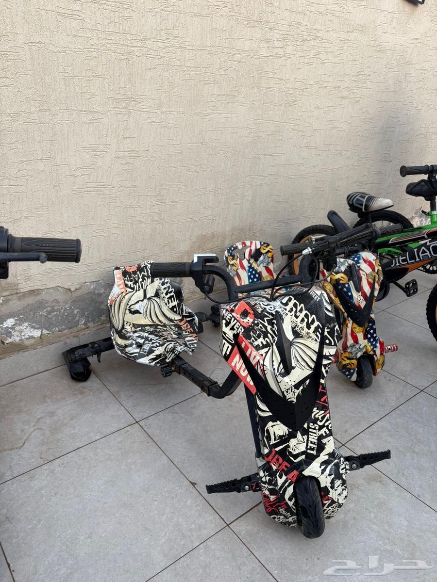 For sale: one moped, 3 scooters, and 2 sports bicycles64308809206402111