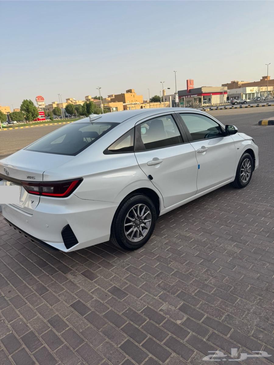 للبيع يارس فئة(y) م 2023 ابيض لؤلؤي عداد 86 الف64443883324035114