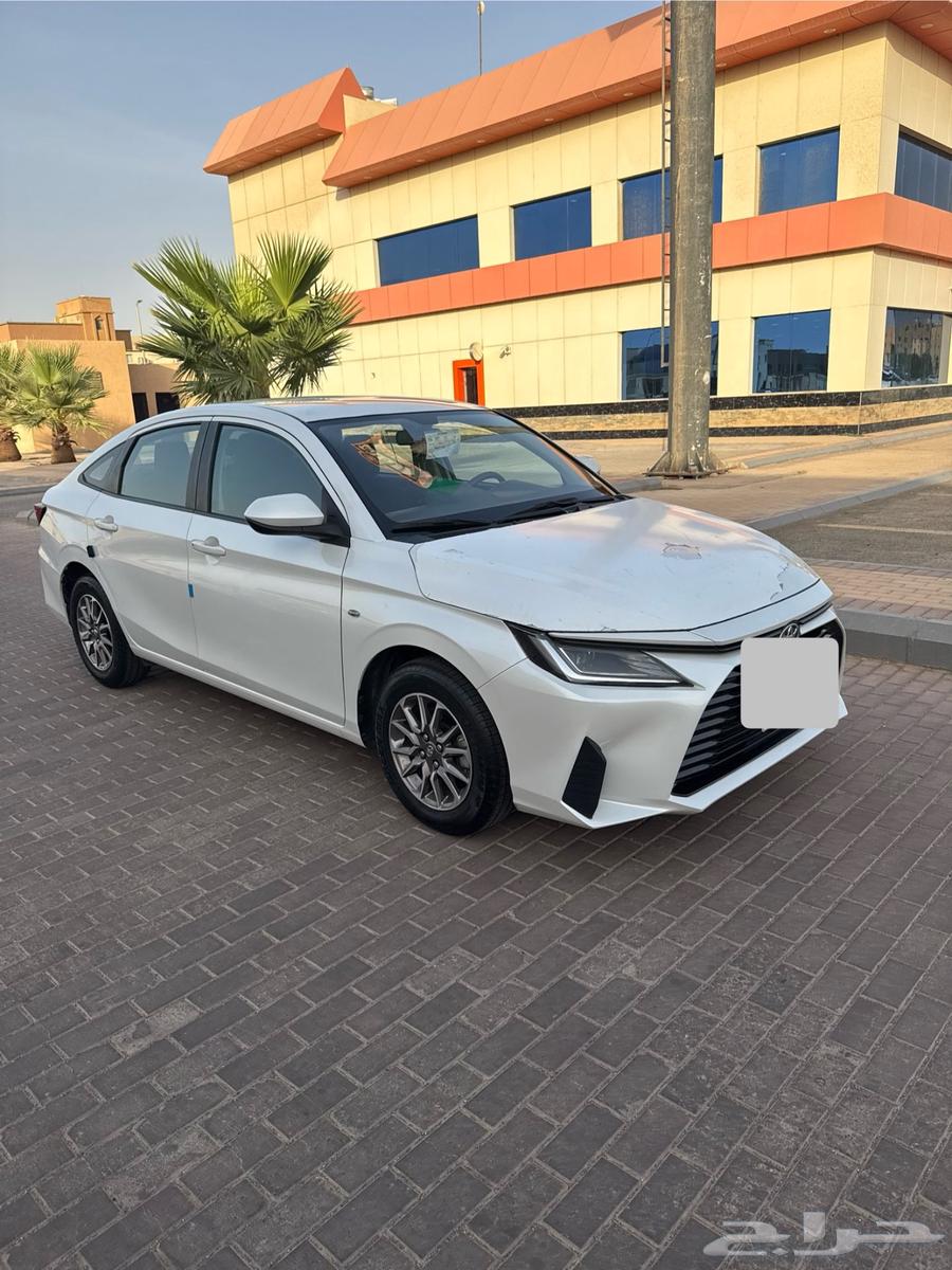 للبيع يارس فئة(y) م 2023 ابيض لؤلؤي عداد 86 الف64443883324035113