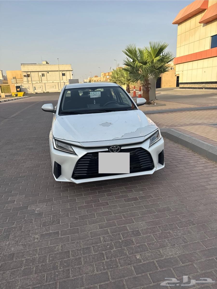 للبيع يارس فئة(y) م 2023 ابيض لؤلؤي عداد 86 الف64443883324035112