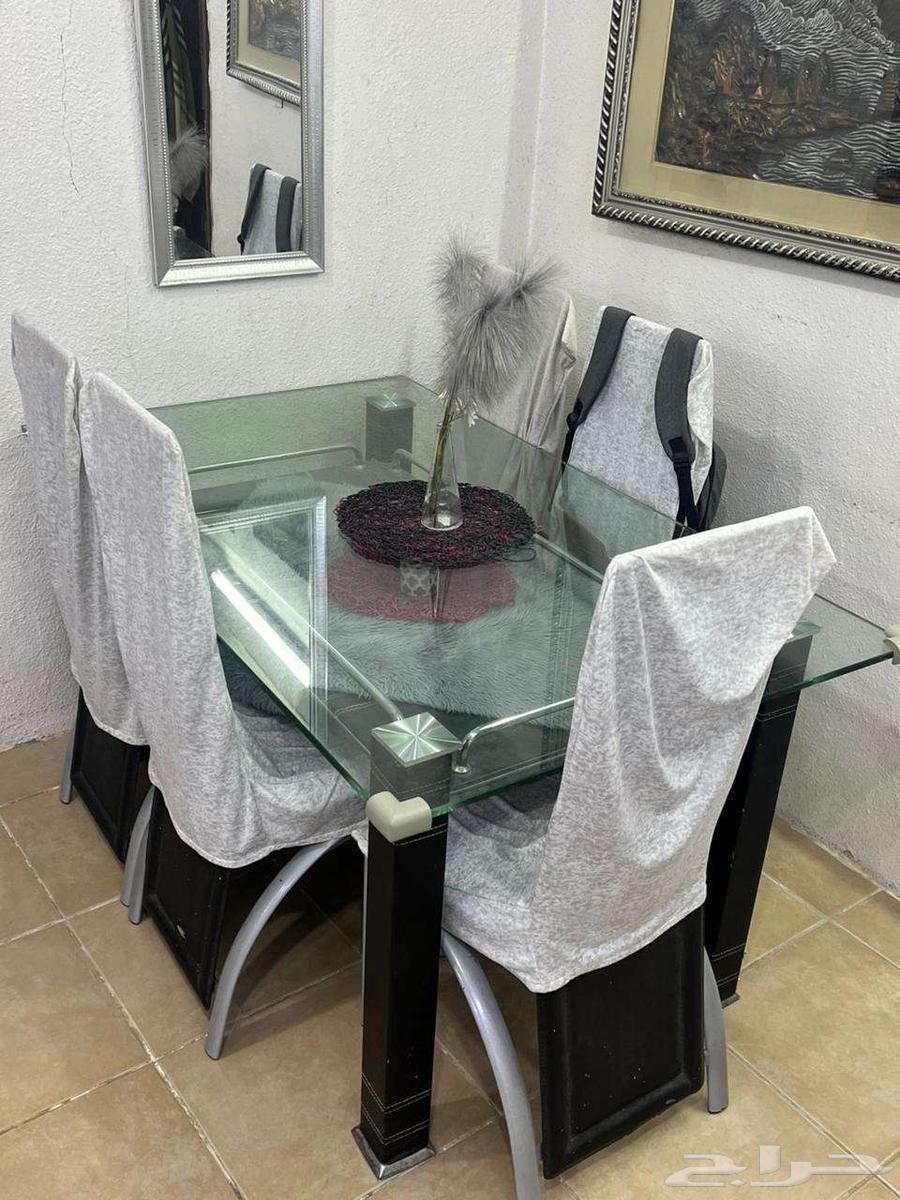 للبيع طاوله طعام64387021190147111