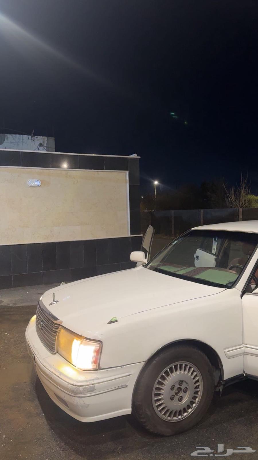 Crown model 199964441267093889111