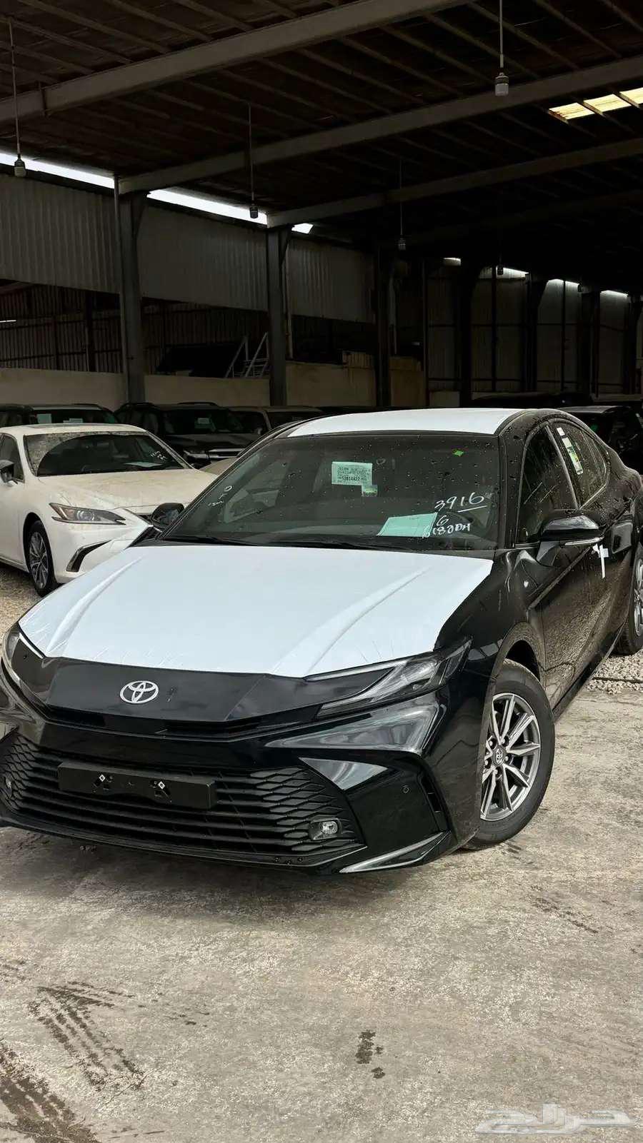 كامري 2025 E بنزين سعودي الون اسود64451015900803110