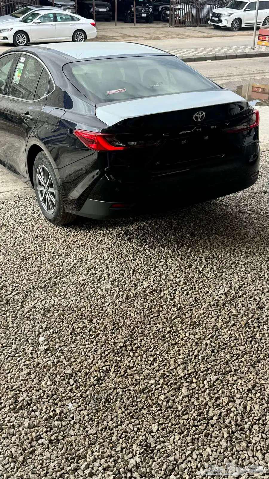 كامري 2025 E بنزين سعودي الون اسود64451015900803111