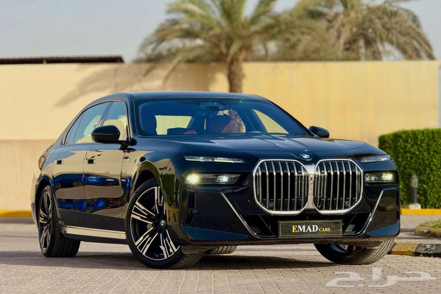 BMW 735i M KIT 2023 اسود خليجي تحت الضمان64443628442499110