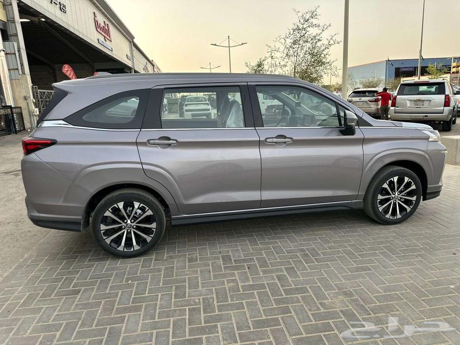 تويوتا فيلوز GLX موديل 202564454221983746111