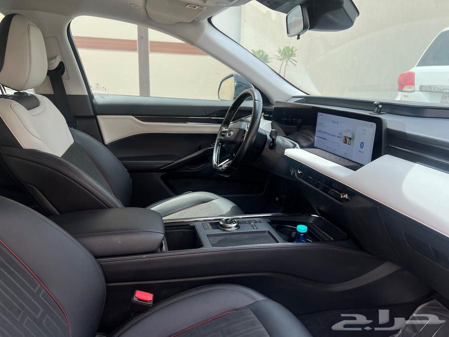 للبيع فورد تورس ترند64444378540417114