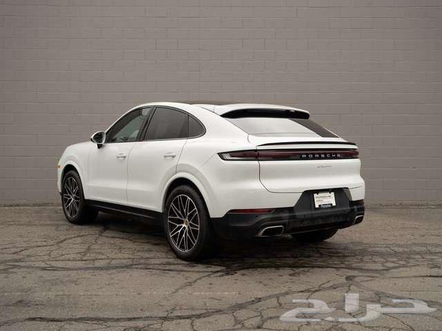 2024 Porsche Cayenne Coupe64459379283713113