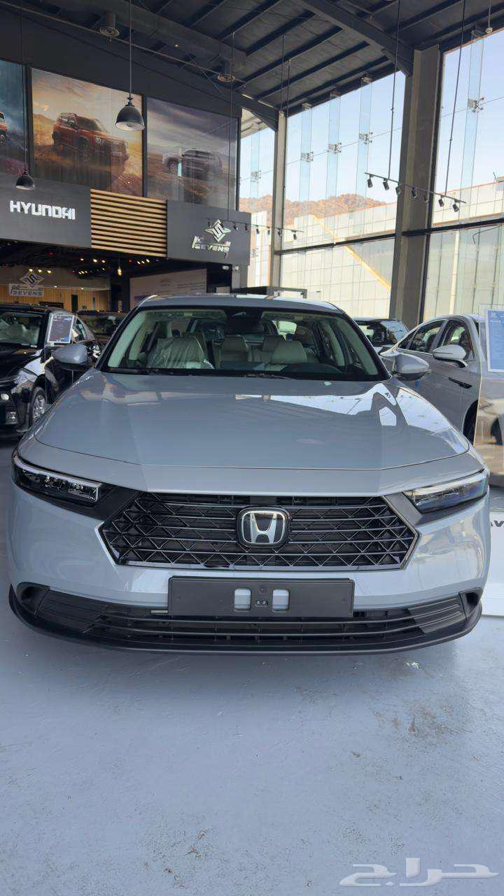 هوندا اكورد LX ستاندر موديل 202564455140153858110