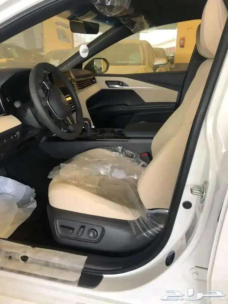 تويوتا كامري LE هايبرد فتحة بانوراما 2025 القسط 1788 الحسن64455481610113114