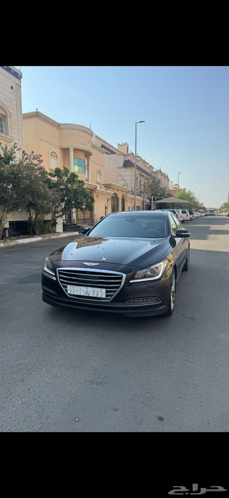 للبيع جنسس بودي بلد ولون مميز64461925350530111