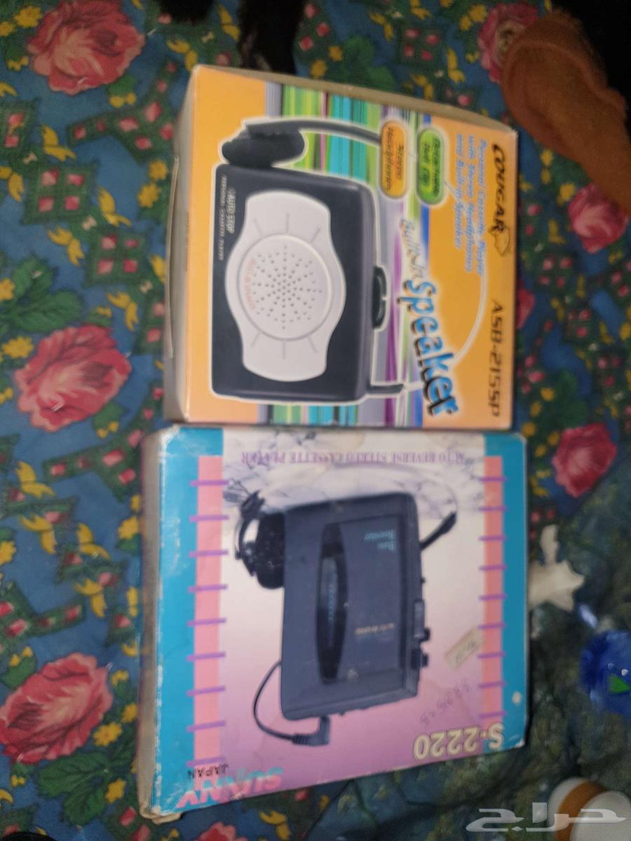 Old small recorder64456899825026110