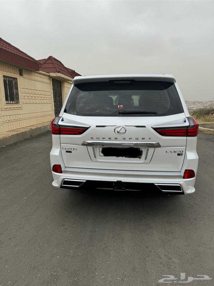 لكزس مخزن شبه جديد أعلى فئة أبيض 2021 ممشى 29 ألف64461911421570114