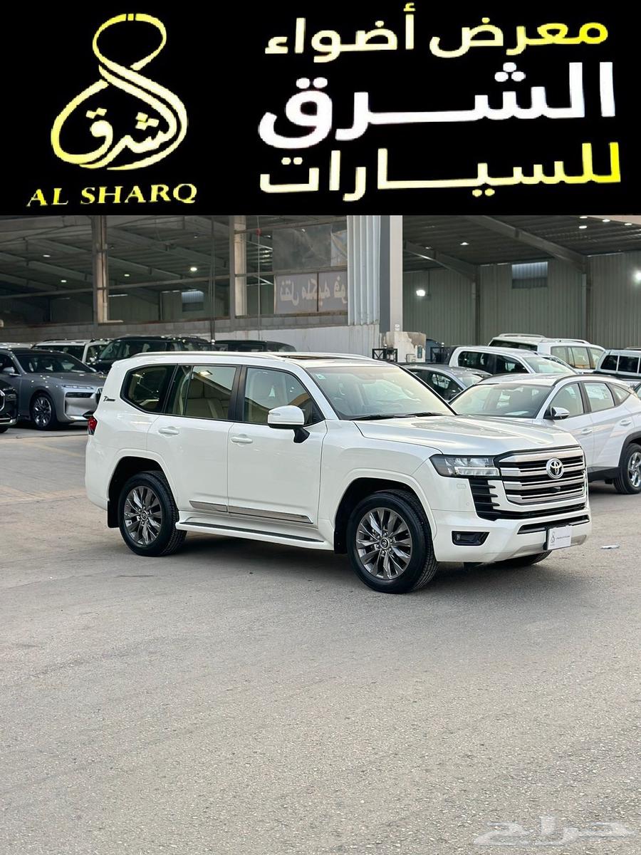 تويوتا لاندكروزر L4 موديل 2022 بنزين تم البيع64363547397633112