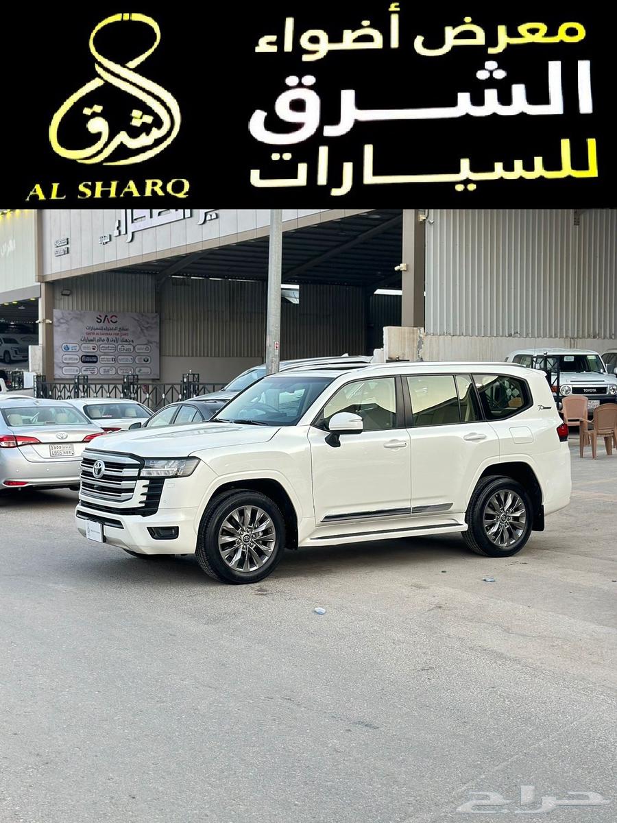 تويوتا لاندكروزر L4 موديل 2022 بنزين تم البيع64363547397633111