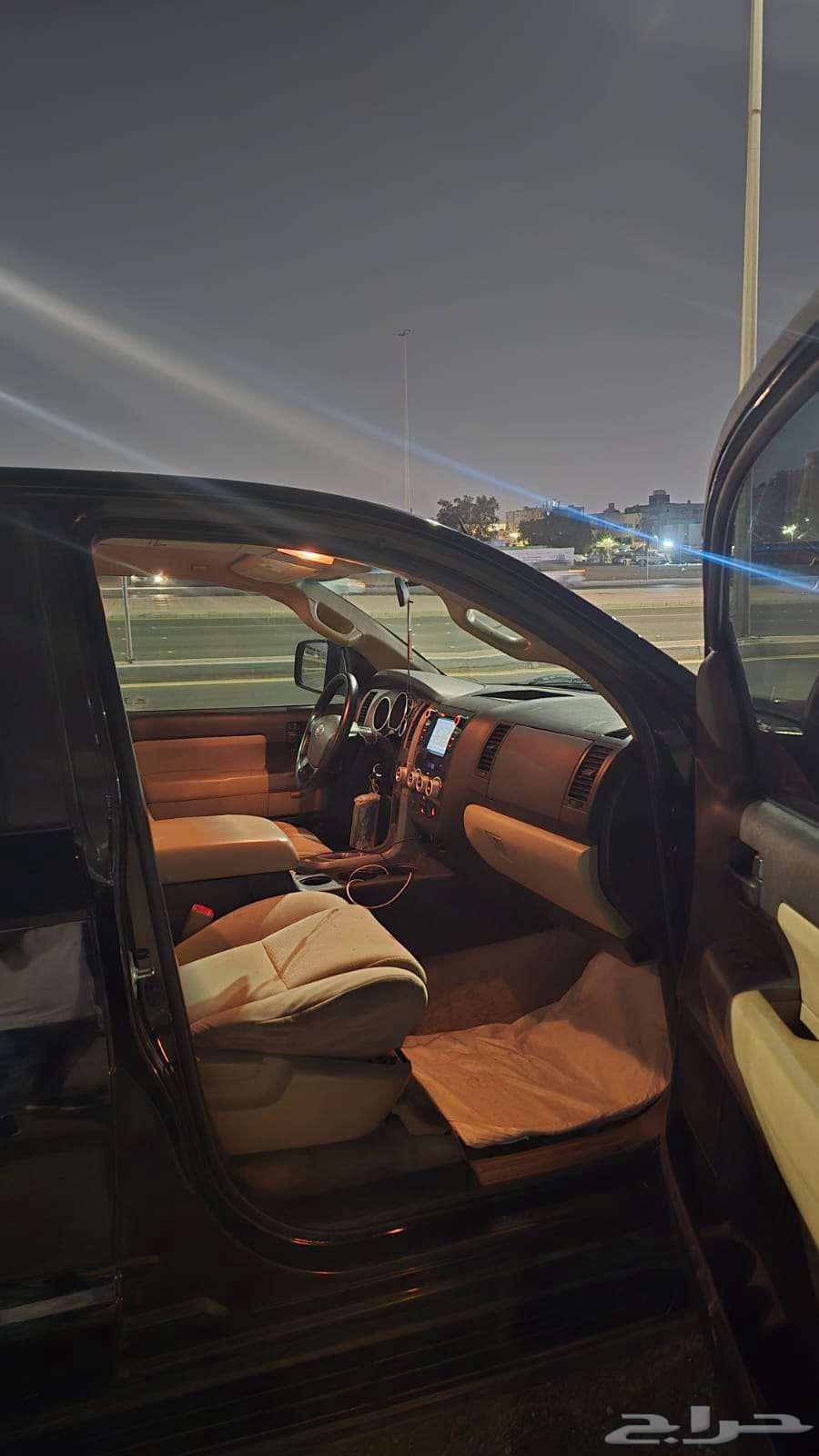 للبيع  تويوتا سيكويا 2011   بحالة ممتازة64472885403394112