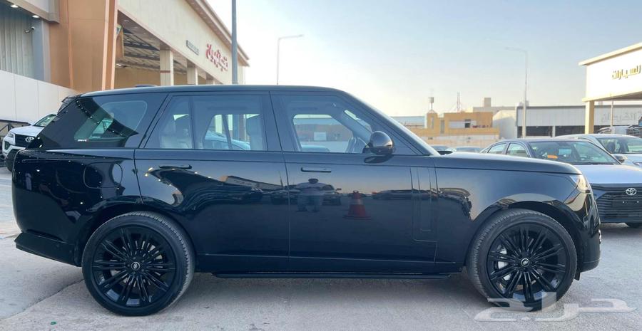 Range Rover HSE Model 2023 - Khalaf Car Showroom64454618824449113