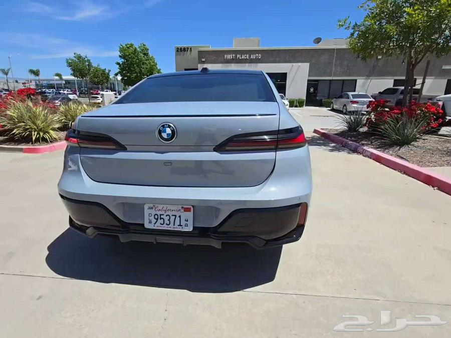 BMW 7 Series 740i 2023 Model63618059498755113