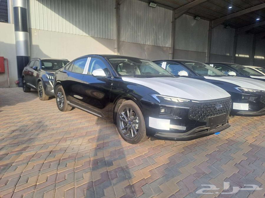 متوفر فورد تورس امبيانتي 2025 لون اسود عرض خاص64454660166530112