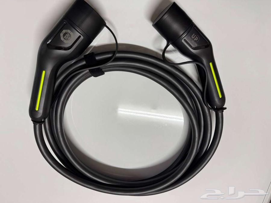 Charging Cable (Type 2 ⇆ Type 2 – 22 kW)64456116021378112
