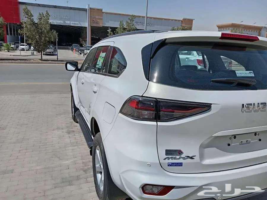 Isuzu MUX Full Double 2024 Key Start64458408215682114